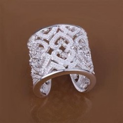 خاتم من mainland فضي اللون