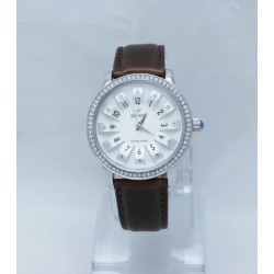 ساعة ماركة نيوفاندي العالمية