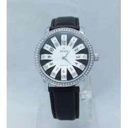 ساعة ماركة نيوفاندي العالمية