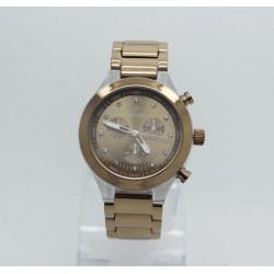 ساعة ماركة نيوفاندي العالمية