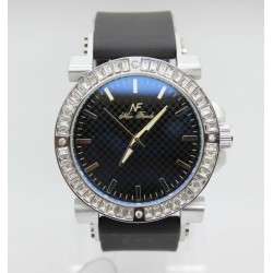 ساعة ماركة نيوفاندي العالمية