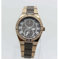 ساعة ماركة نيوفاندي العالمية