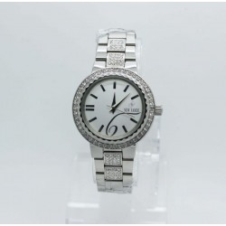 ساعة ماركة نيوفاندي العالمية