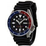 Seiko SKX009 Mens Digital Rubber Watch